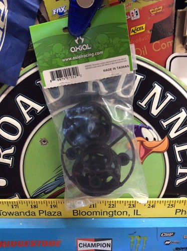 AXIAL AX08138 1.9 WALKER EVANS WHEELS BLACK {2pc} NewInPack USA Shipped - Picture 3 of 4