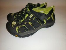 Boys Keen Sandals Size 2 D5 