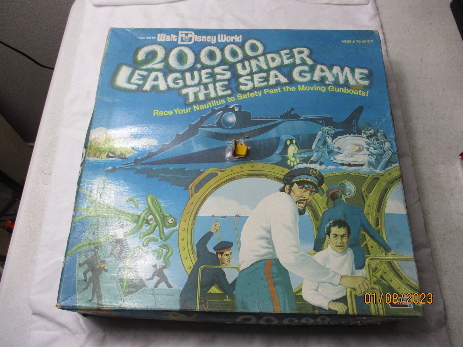 Walt Disney World 20,000 Leagues Under The Sea Game #8332 Lakeside 1975 Complete