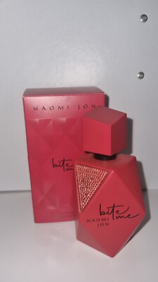 Verpackung mit leerer Parfümflasche von Naomi Jon 'bite me'