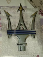 MASERATI TRIDENTE LOGO SIGLA EMBLEMA FREGIO STEMMA SCRITTA TARGHETTA BADGE BLU