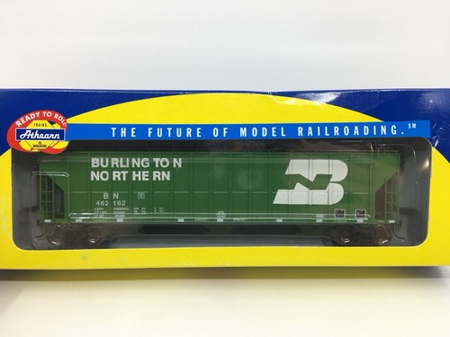 Ho Athearn RTR 73803 Burlington Northern 54’ FMC 3 bahías tolva cubierta BN #462162 | Condition: Used