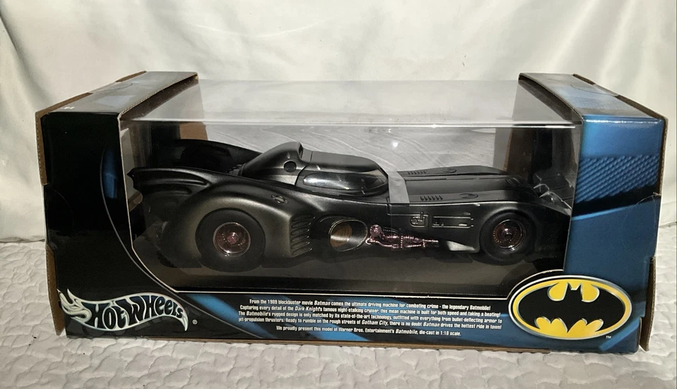 Hot Wheels 1:18 Edición Limitada Roja Batman DC Batalla Daño Diecast Sellado Foto 4 de 4
