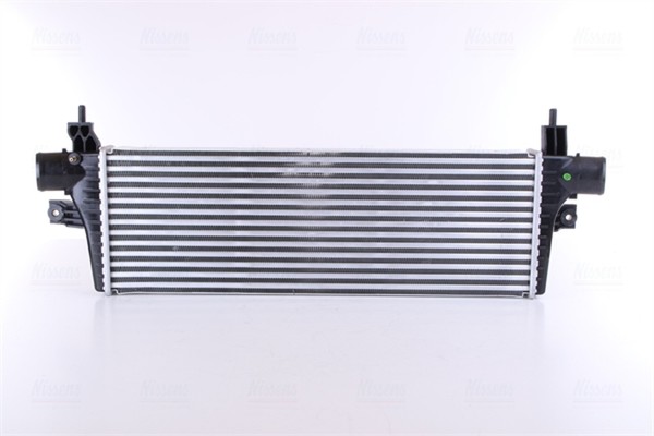 Nissens LadeluftküHler ** First FIT ** 961169 FüR Toyota Hilux 8 Pick Up GUN112_-image