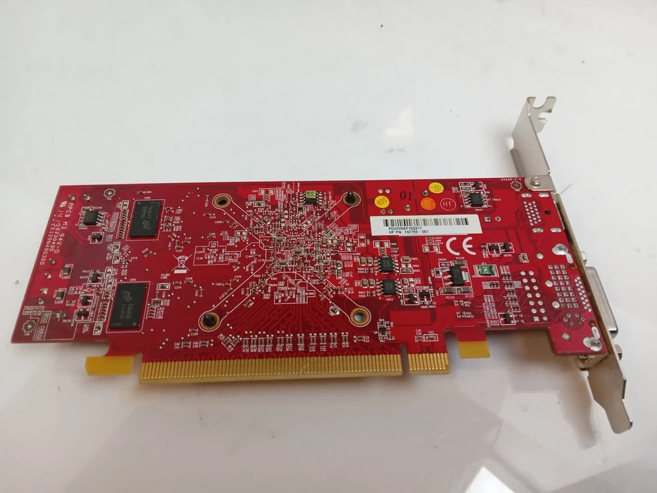 HP AMD Radeon HD8740 1GB DDR3 PCIe Video Graphics Card 742769-001 - Image 3 of 4