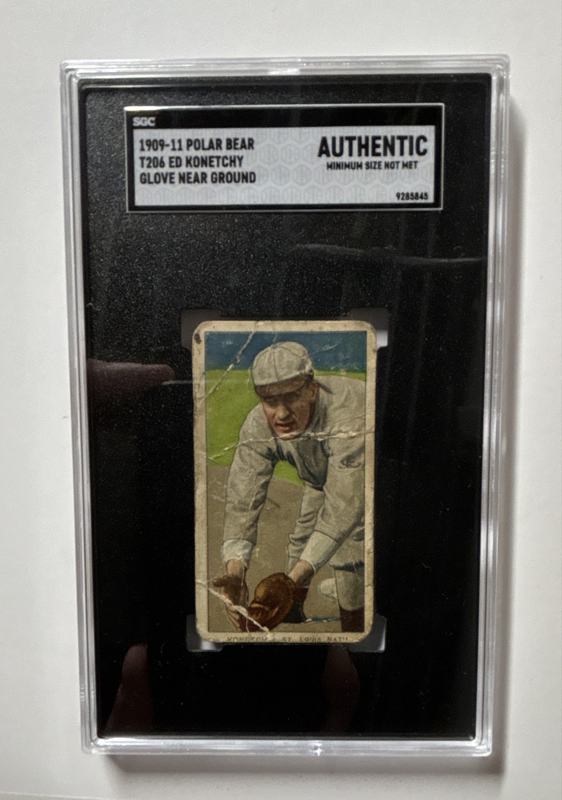 1909-11 T206 - Ed Konetchy Polar Bear Back Fielding