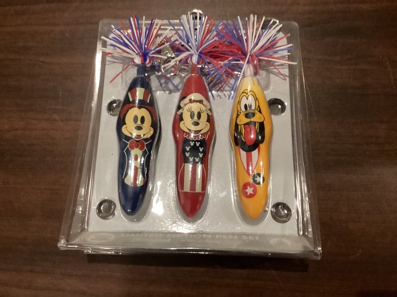 Disney Limited Edition Pen Set Summer Set New In Package LE 10000