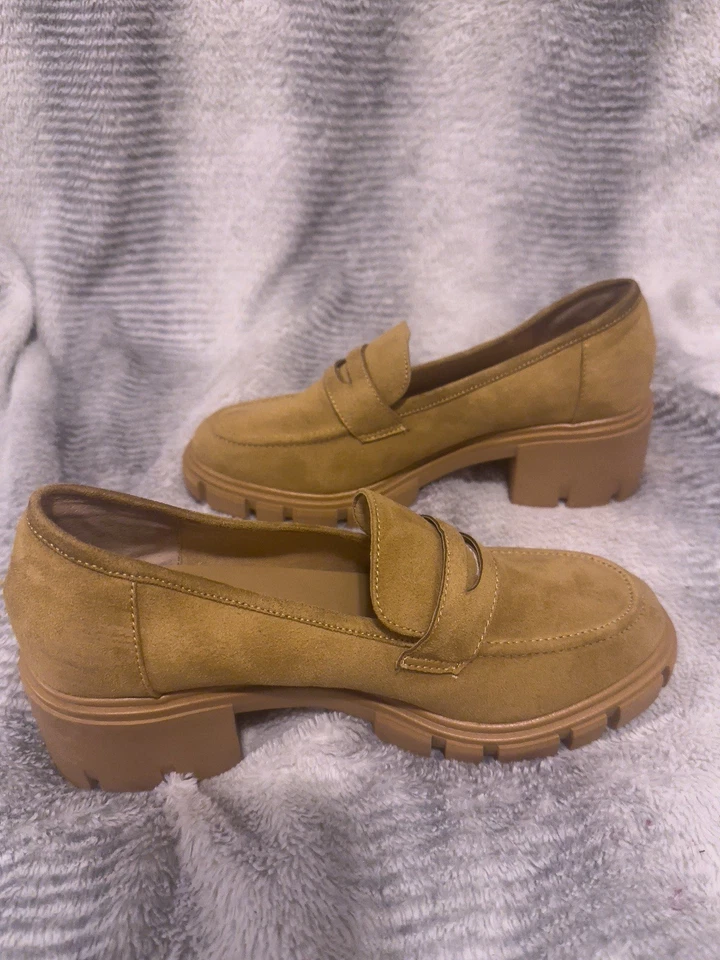 Me Too New York Platform Loafers Womens 9.5 Tan Heeled Vegan Suede Chunky Lug - Image 2 of 4