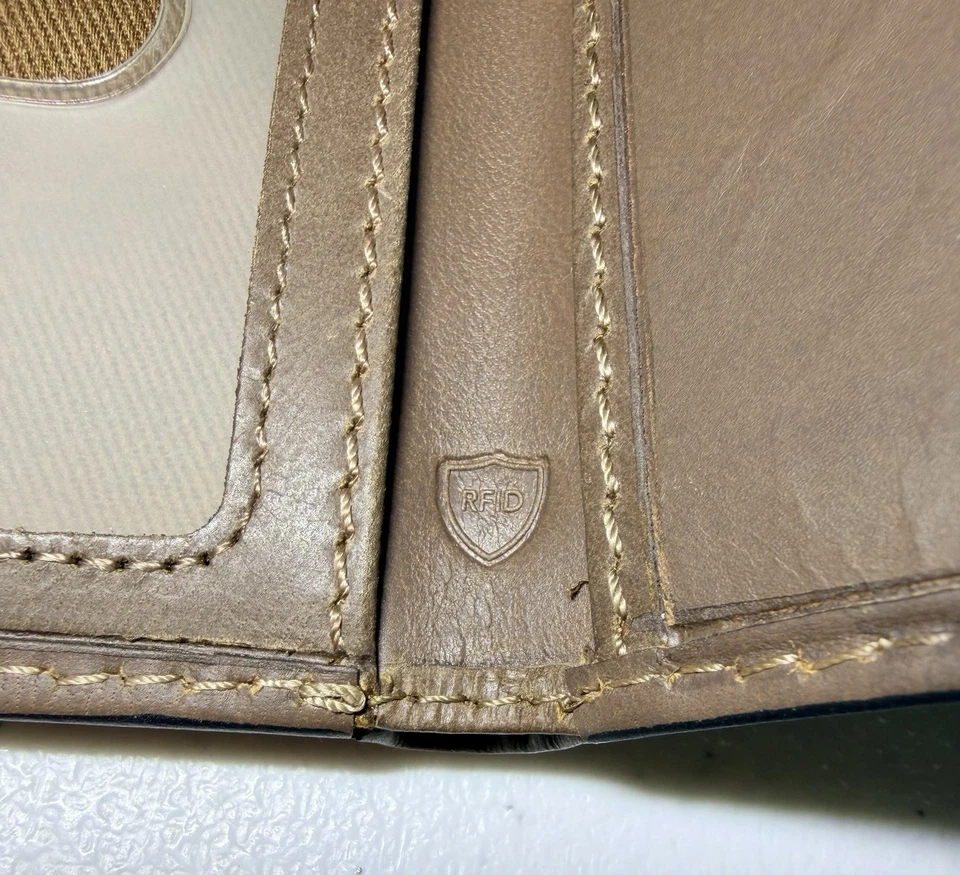 Cartera de Seguridad Columbia Para Hombre RFID Triple Cuero Genuino Marrón Oscuro Nueva/OpBox Foto 4 de 4