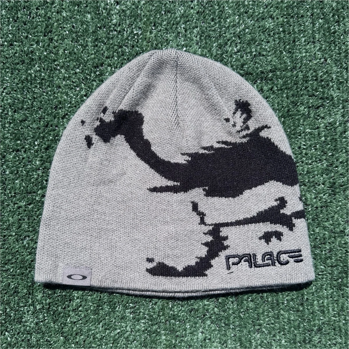 Palace Oakley Gray Black Graphic Beanie Hat Men's One Size Winter
