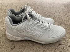 Ringor Rip It Women’s Diamond Women’s Softball Metal Cleat