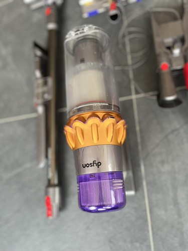 Aspirateur à balai Dyson V15 DETECT ABSOLUTE - Imagen 4 de 6