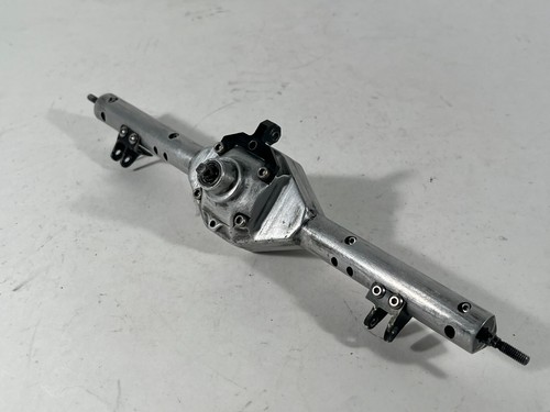 Rare Metal Concepts HD Version Silver Milled Rear Solid Axle Axial Yeti Vanquish - Picture 15 of 24