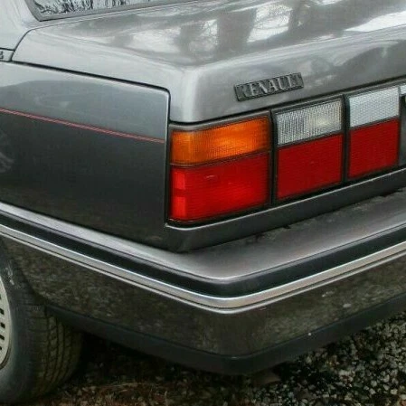 Renault - Eagle Medallion: 1988, 1989, izquierda - luz trasera del conductor Foto 2 de 4