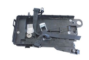 Volvo XC40 Batteriefach Pad 27D1FBE6 B4 2023 RHD 23797728