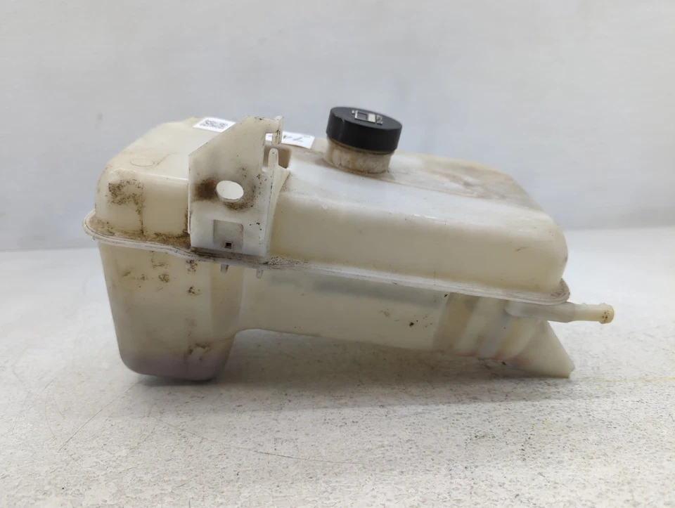 2002-2009 Gmc Envoy Radiator Coolant Overflow Expansion Tank Bottle DTIRA - Image 2 of 4