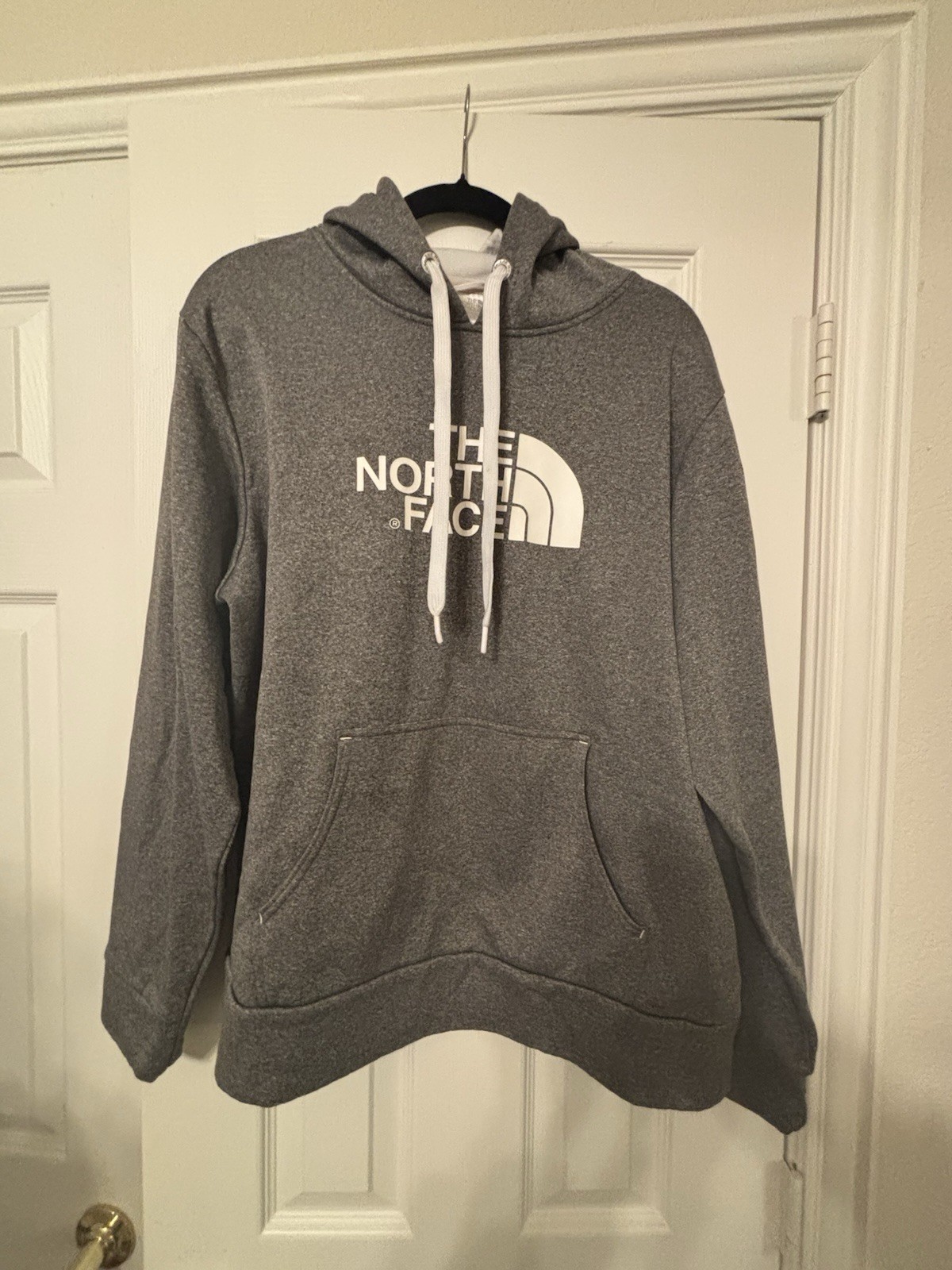 The North Face Men's Gray Fleece Pullover Hoodie L Hooded Logo Pockets