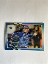 2021 Topps Chrome NPB #116 Yoshiki Sunada Blue Refractor 064/150 Yokohama DeNA