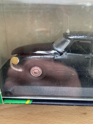 Citroën DS21 1967 Administration - Miniature Éligor 1/43 Noire, échelle Précise