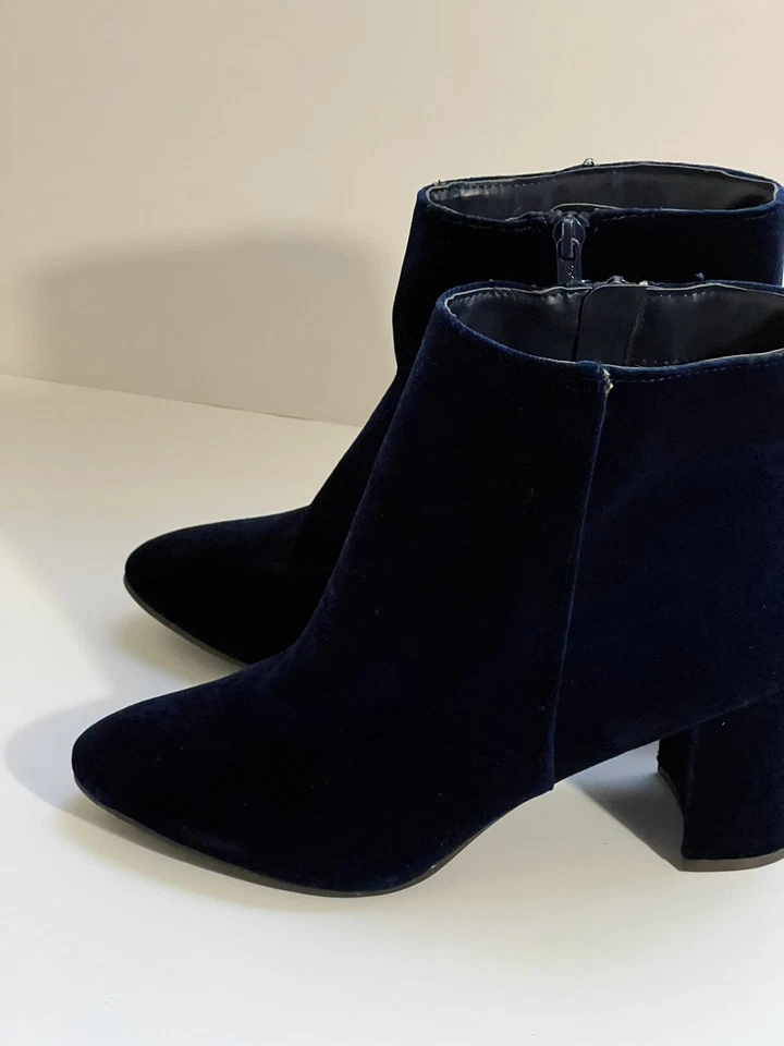 New Women Breckelles Vanesa-33 Velvet Pointy Toe Block Heel Bootie - Image 4 of 4