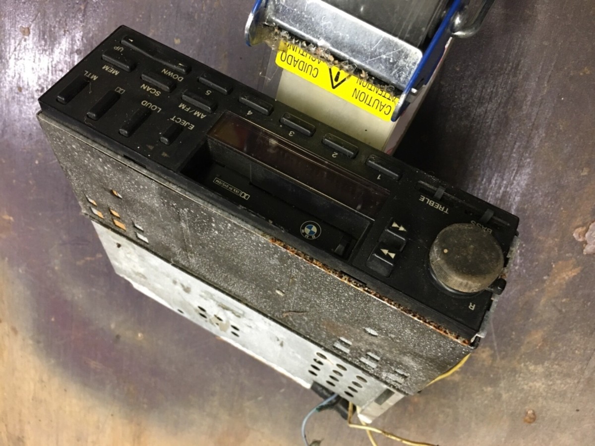 RARE! BMW E30 Premium Sound CM5804 Radio Stereo Cassette Player 87