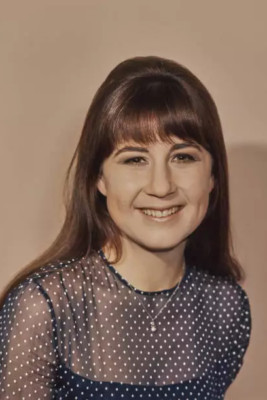 Australian singer Judith Durham of The Seekers posed London 1966 4x6 Photo