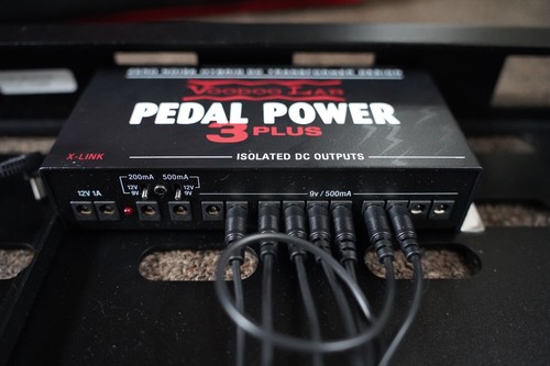 Voodoo Lab Dingbat Large Pedalboard w/ 12-Output Isolated Power Supply - Picture 5 of 9