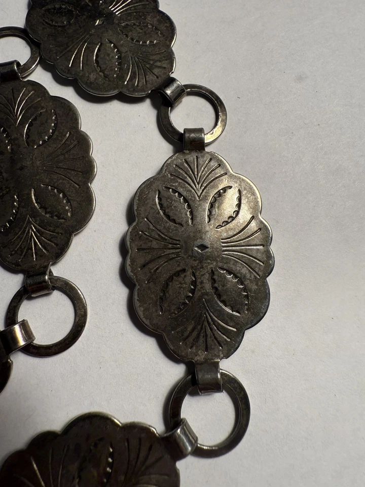 Vintage Conch Southwestern Style Silver Tone Metal Belt - Image 4 of 4