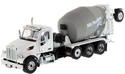 Diecast Masters Maßstab 1:50 Peterbilt 567 mit McNeilus Bridgemaster Mixer