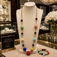 Vintage Colorful Beaded Necklace Bracelet Set...