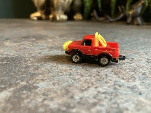 💥Micro Machines Datsun Pick Up Truck 1987 Off Road Red - Picture 4 of 9