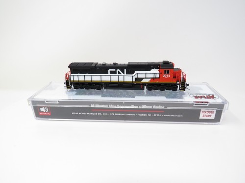 Atlas N 40005649 Canadian National CN Dash 8-40C Diesel Locomotive Ditch Lights - Picture 4 of 8