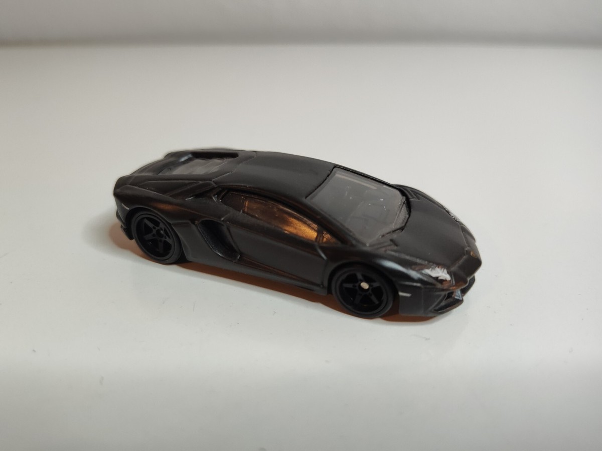Hot wheels premium Lamborghini Aventador Coupe Fast and Furious