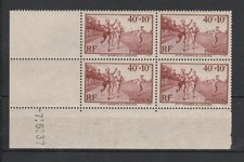 bloc de 4 coin daté  PTT  sports et loisirs  1937  num 346  **