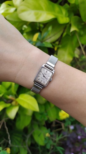 Lady's Longines Flagship Manual Wind Cal.5601. Good & Working Condition.