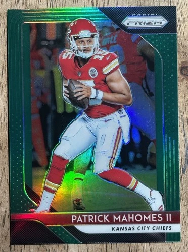 2018 PANINI PRIZM PATRICK MAHOMES II #102 GREEN PRIZM - RAW / UNGRADED