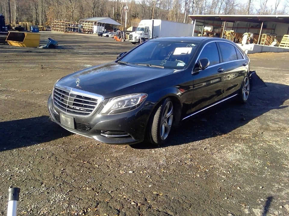 (LOCAL PICKUP ONLY) Passenger Fender 222 Type S Models Sedan Fits 14-20 MERCEDES Foto 2 de 4