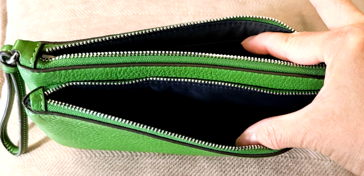 💚Coach Double Zip Wallet - CU919 Kelly Green Refined Pebbled