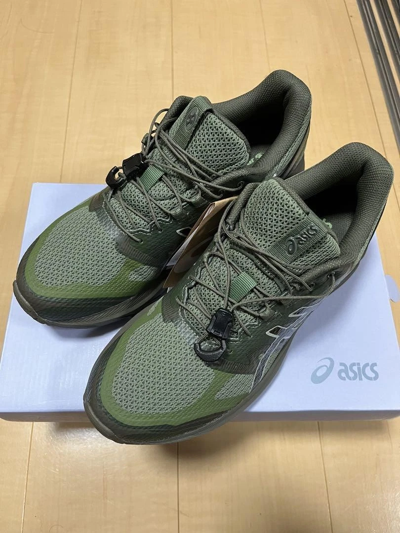 Scarpe da corsa ASICS Gel Terrain uomo 9 US grigie mai usate