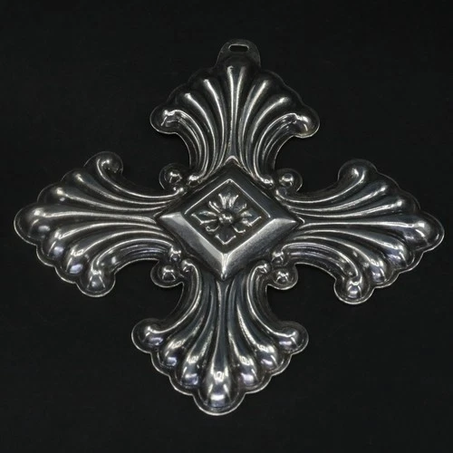 VTG Sterling Silver - 1973 REED & BARTON Christmas Cross Ornament - 16.5g