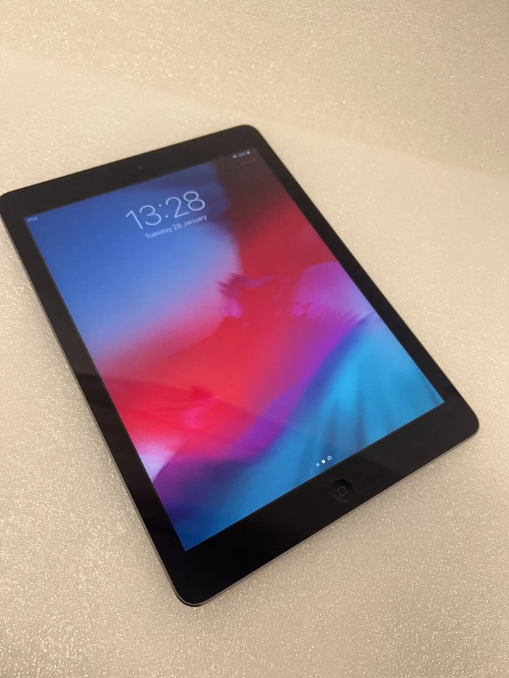 Apple iPad Air 1 16GB WiFi 9.7" Space Grey iOS A1474 Read Desc before purchase! - Image 2 of 4
