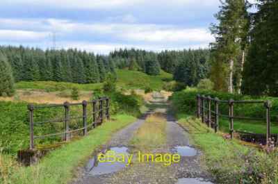 Foto 6x4 Gleisüberquerung der Kelty Water Dalmary Die Spur folgt der li c2015