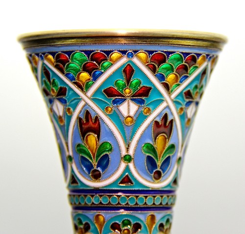 SILVER PLIQUE-Á-JOUR AND CLOISONNÉ ENAMEL 2 VODKA CUPS IVAN PETROVICH KHLEBNIKOV - Picture 9 of 10
