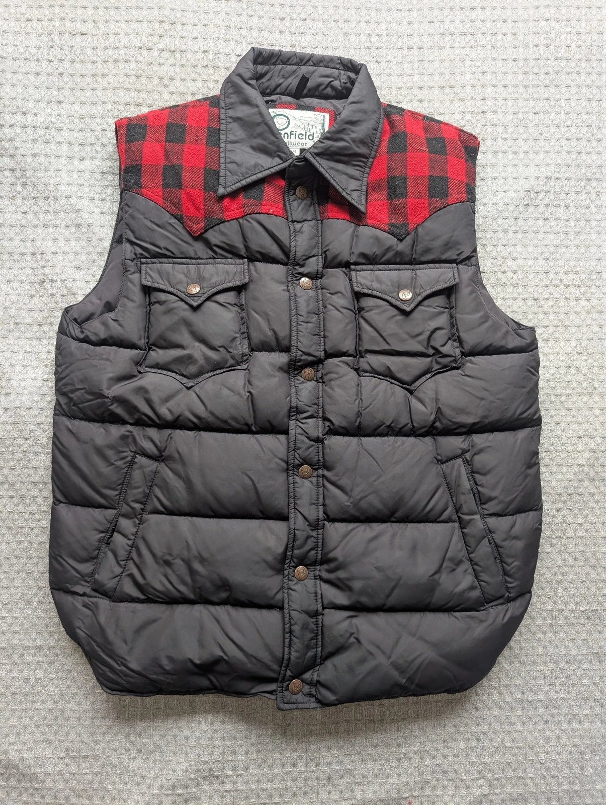 Penfield Vest Mens Medium Black Red Plaid Quilted Down Snap Puffer Western