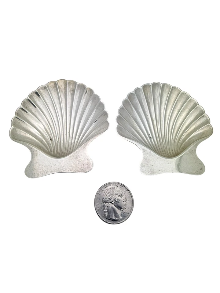 一对 Tiffany & Co. 纯银扇贝海贝壳脚盘 - 小袋 — 第 3/4 张图片