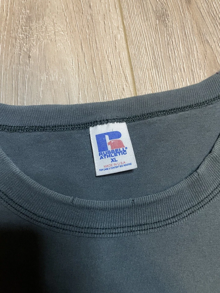 Vintage NFL 90s Philadelphia Eagles Sun Faded Green T-shirt Size XL (24x29.5) - Image 2 of 4