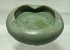 VTG Unmarked Owens USA(?) Art  Pottery Small Matte Green Ashtray Trinket Dish