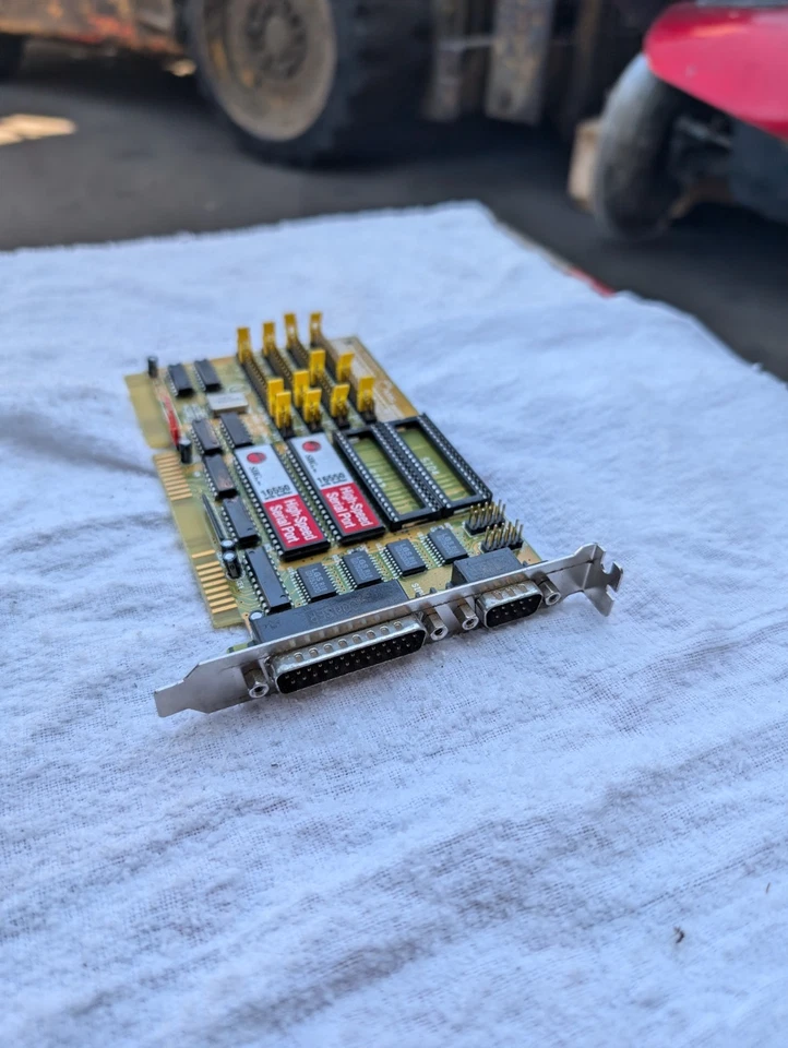 SIIG IO1813 JJ-A40012 SIIG4SKTF3 I/O Expander 4s Parallel Serial Adapter Card - Image 2 of 3