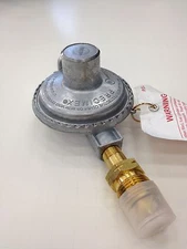 PROPANE LOW PRESSURE GAS REGULATOR with POL FITTING