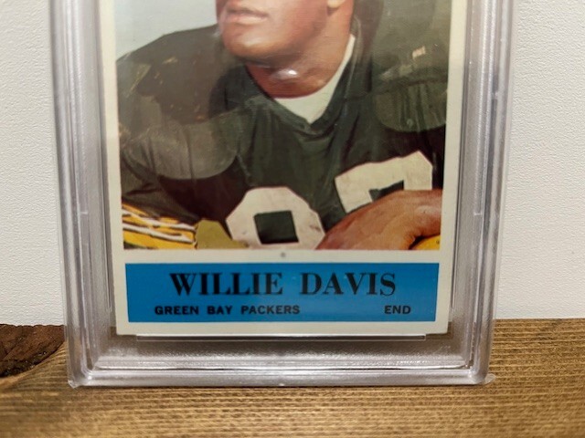 1964 Philadelphia - #72 Willie Davis - PSA Graded 8 - Green Bay Packers - Cards